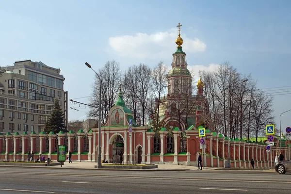 Moscú Rusia Abril 2018 Iglesia Del Guerrero Ioann Calle Bolshaya —  Fotos de Stock