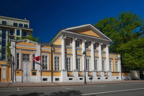 Patrimônio da cidade antiga a primeira metade do século XIX no centro de Moscou — Fotografia de Stock