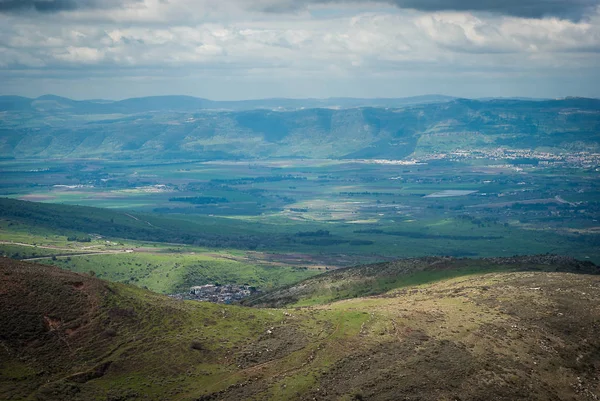 戈兰高地的景观视图从堡垒猎人 中世纪堡垒位于戈兰高地的北部 在山顶大约 800 高在海水平之上 国家公园 以色列 免版税图库照片