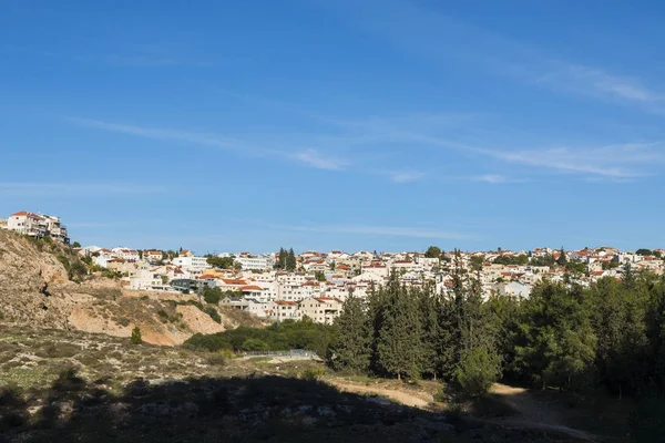景观观到 Modiin 市的一部分 杭白菊 坐落于西岸西部段 耶路撒冷区 耶路撒冷与特拉维夫之间的中途 以色列 免版税图库照片