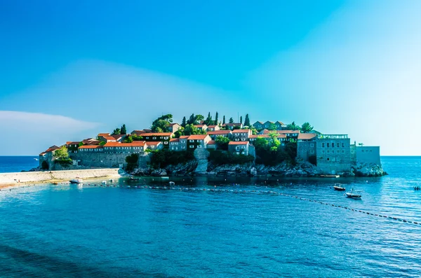 Day view on Sveti Stefan island — Stock Photo, Image