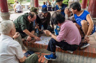 Vietnamca Asya chekers çalış