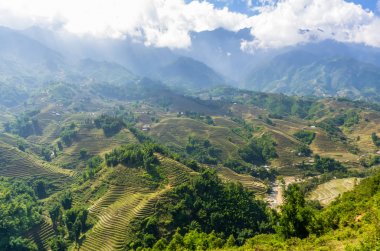 Pirinç Teras Sapa Köyü, Vietnam üzerinde şaşırtıcı görünümü