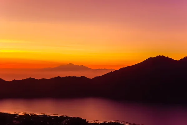 Increíble Vista Panorámica Del Amanecer Montaña Desde Cima Del Volcán — Foto de Stock