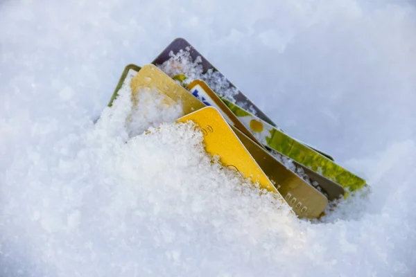 Congelati Conto Bancario Concetto Foto Carte Credito Sepolte Nella Neve — Foto Stock