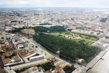 Kuş bakışı, Mikhailovsky Kalesi, Yaz Bahçesi ve Saint-Petersburg, Rusya'nın Mars'ın alanı Meydanı