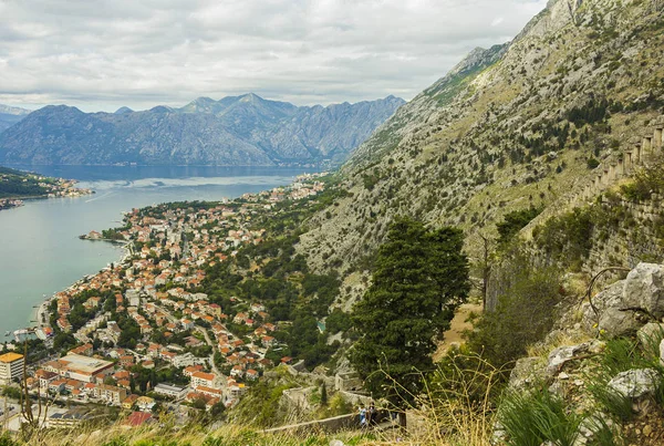 Czarnogóra Kotor Października 2019 Widok Płaskorzeźbę Niska Płaskorzeźba Starych Murach — Zdjęcie stockowe