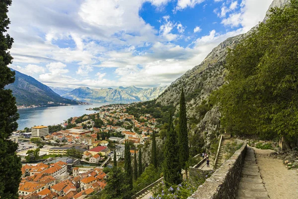 Czarnogóra Kotor Października 2019 Widok Płaskorzeźbę Niska Płaskorzeźba Starych Murach — Zdjęcie stockowe