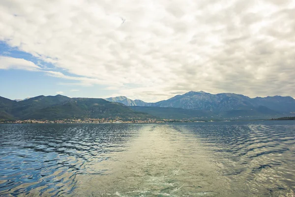 Diferentes Vistas Subúrbio Natureza Montanhas Florestas Paisagens Marinhas Baía Tivat — Fotografia de Stock