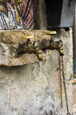Karadağ 'daki Sırp Ortodoks manastırı (manastırı) Moracha topraklarında Kutsal Bakire' nin kutsal su kaynağı ve simgesi
