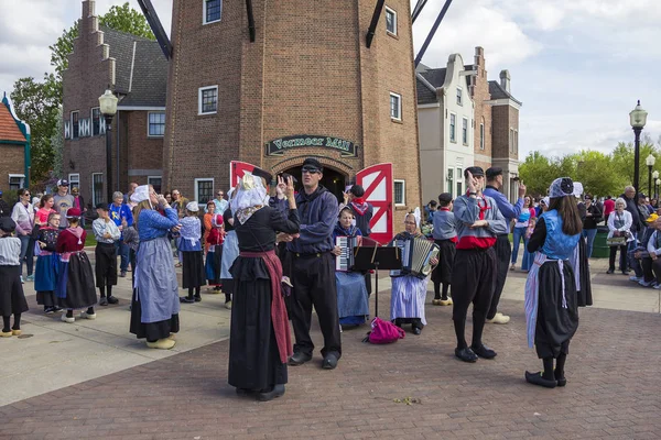 Maio 2019 Pella Iowa Eua Dança Popular Traje Holandês Nacional — Fotografia de Stock