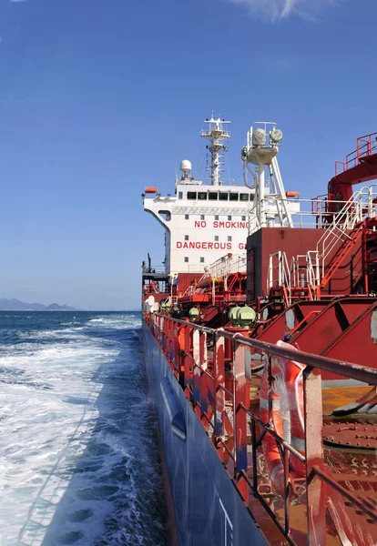 Tanker ruwe olie vervoerder schip — Stockfoto