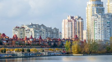 Quay Kiev'de Dinyeper Körfezi