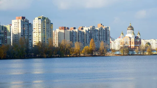 Kade van de baai van de Dnjepr in Kiev — Stockfoto