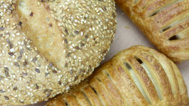 Natürmort ekmek pişirme 