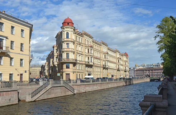 Nehir set of görünümü.