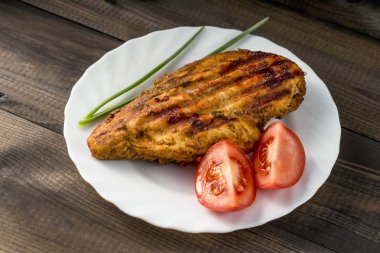 Sağlıklı ızgara tavuk göğsü