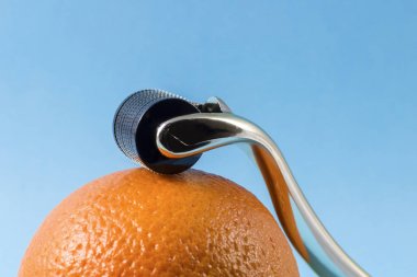 Derma roller için tıbbi mikro terapi iğneleme yöntemlerinin etkinliğinin karşılaştırılması.