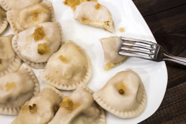 geleneksel Lehçe köfte, pierogi ruskie