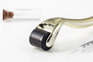 Derma roller için tıbbi mikro terapi iğneleme yöntemlerinin etkinliğinin karşılaştırılması