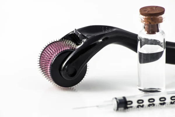 Derma roller voor medische micro needling therapie — Stockfoto