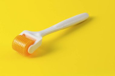 Derma roller için tıbbi mikro terapi iğneleme yöntemlerinin etkinliğinin karşılaştırılması.