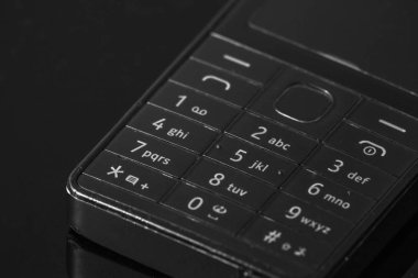 eski sayısal cep telefonu