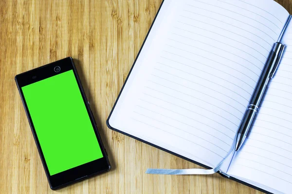 Not Defteri ile yeşil ekranlı akıllı telefon
