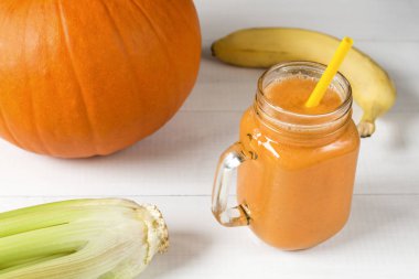 Kabak kokteyl, güler yüzlü