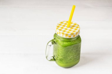 yeşil ıspanak smoothie