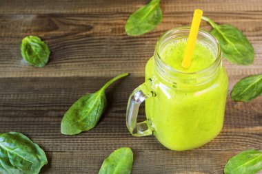 yeşil ıspanak smoothie