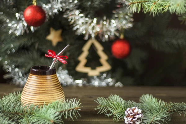 Noel ağacının altında yerba dostum. yerba dostum Noel arka plan