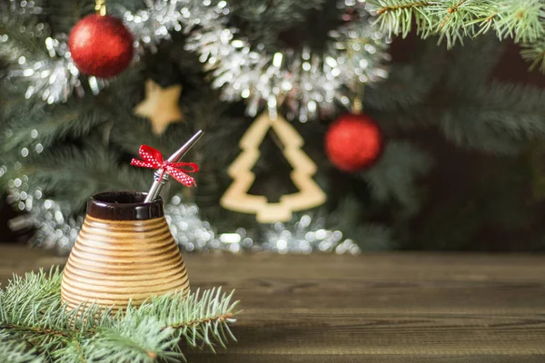 Noel ağacının altında yerba dostum. yerba dostum Noel arka plan
