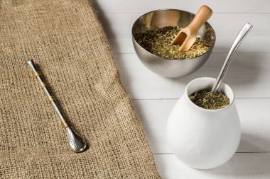 geleneksel yerba dostum içki