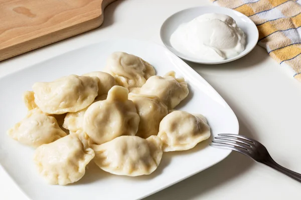 Traditionele Poolse Dumplings Genaamd Pierogi Ruskie — Stockfoto