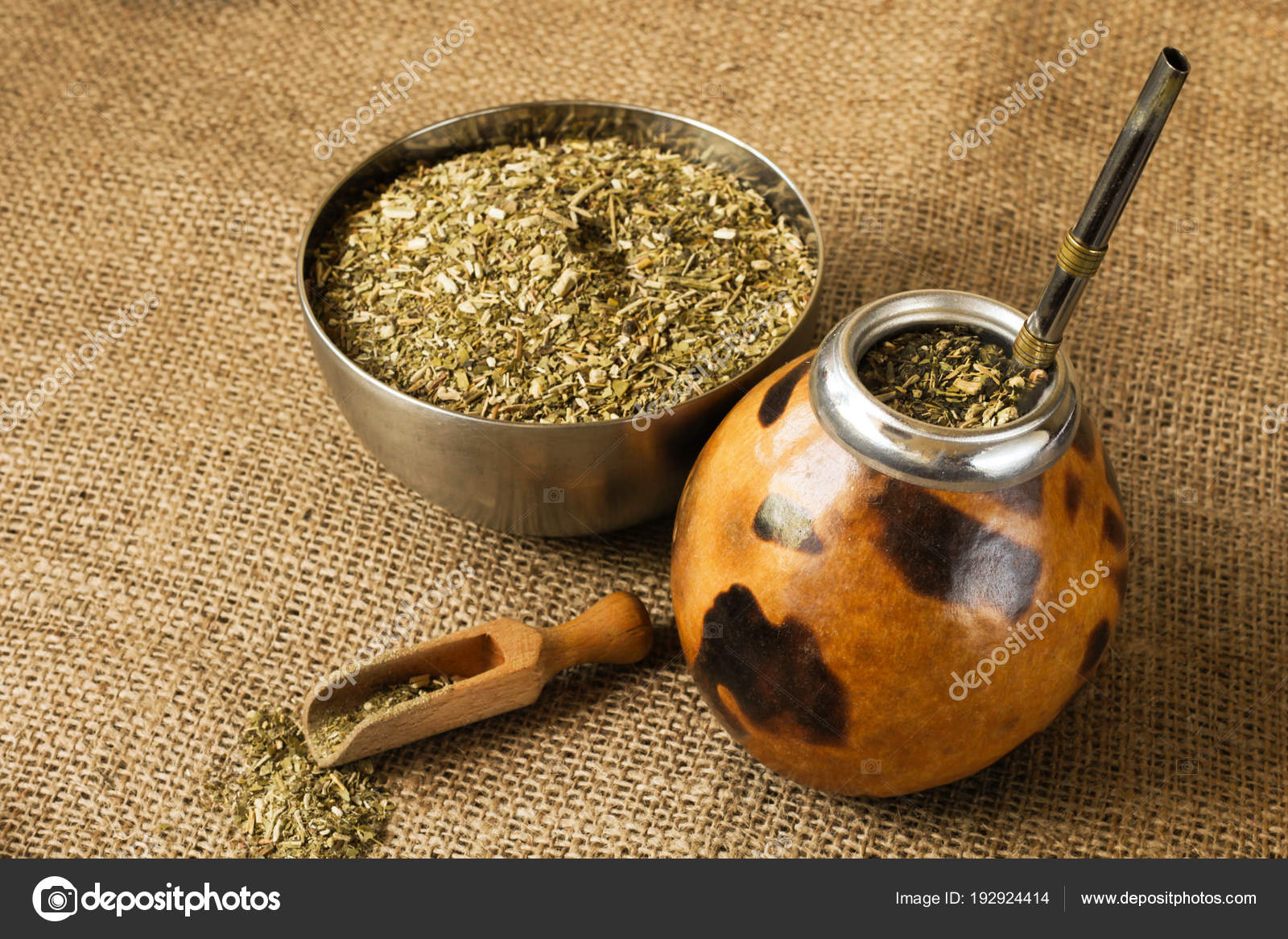 Erva Mate Cabaça Matero — Foto © marcinm111 #192924414, image size:1600x1167