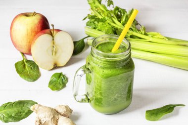 yeşil smoothie kokteyl içki