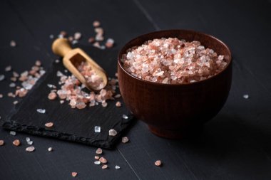 Himalaya kristal tuzu. yemek konsepti fotoğrafı