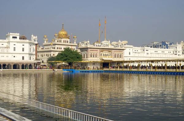 Arquitectura y lugar de interés de la ciudad de Amritsar en la India — Foto de Stock