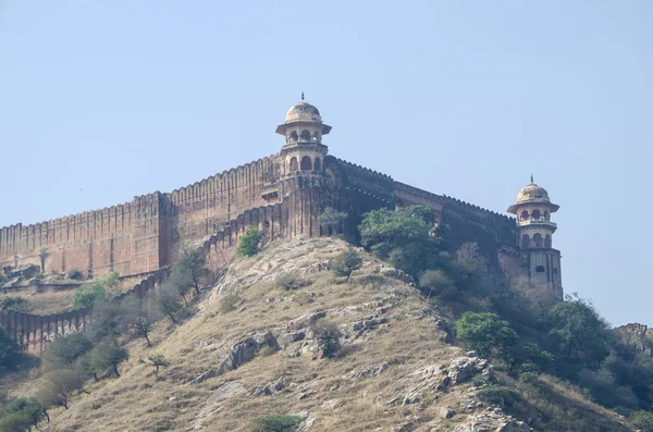 Dağda Hindistan'da bir kale mimari eski yapılar