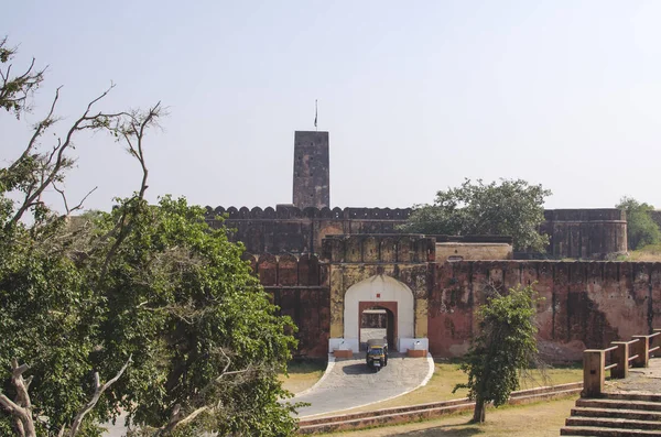 Architectural construction a fort Djaygarh in Jaipur India — Stock Photo, Image