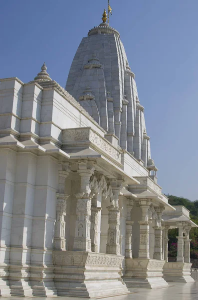 Архитектурное строительство храма Бирла Мандир в Джайпуре Индия — стоковое фото