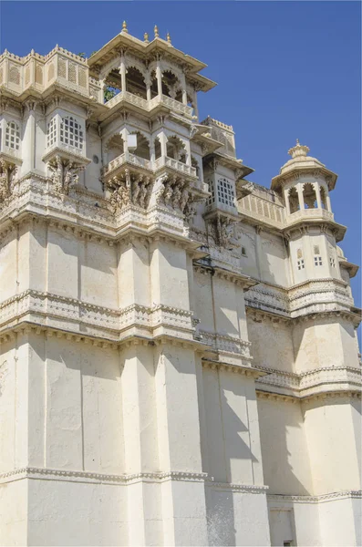 The city palace of Udaipur in India — Stock Photo, Image