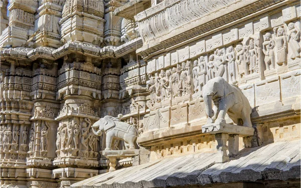 Храм Джагдиш Удайпур Индия часть здания — стоковое фото