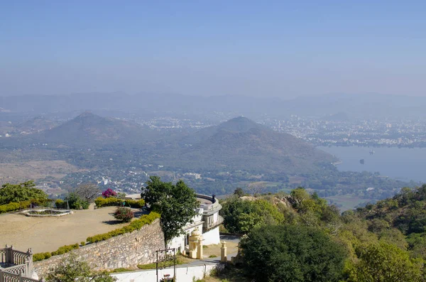 Paisagem de cima na Índia a cidade de Udaipur — Fotografia de Stock