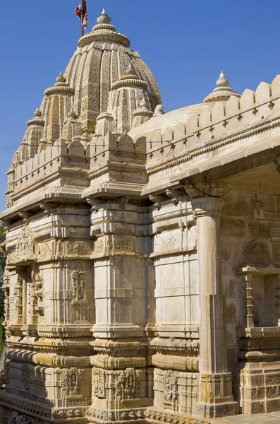 Antiguos templos de Jain de gran belleza arquitectónica en la India — Foto de Stock