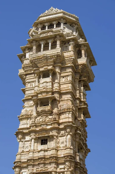 Виджай Стамбх, башня победы в форте Читторгарх Индия — стоковое фото