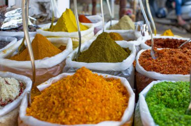 Bir Pazar sayaçta Hint baharat