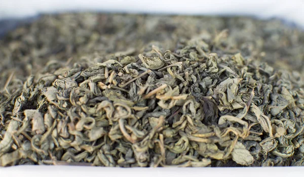 De Indiase teais groen in bulk op een markt-teller — Stockfoto
