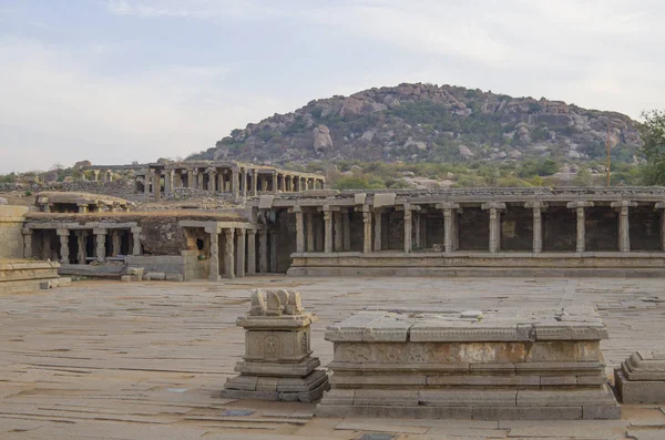 La antigua ciudad de Hampi ruinas de arquitectura en la India — Foto de Stock